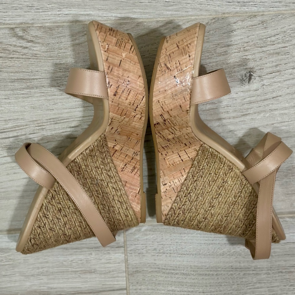 Worn once! In excellent condition. Stuart Weitzman 5050 wedge Sz 11